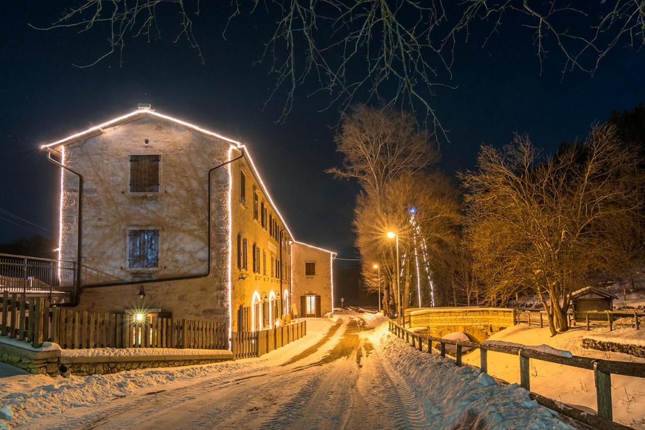 Locanda Alpina A 1250 Mt Ala Exterior foto